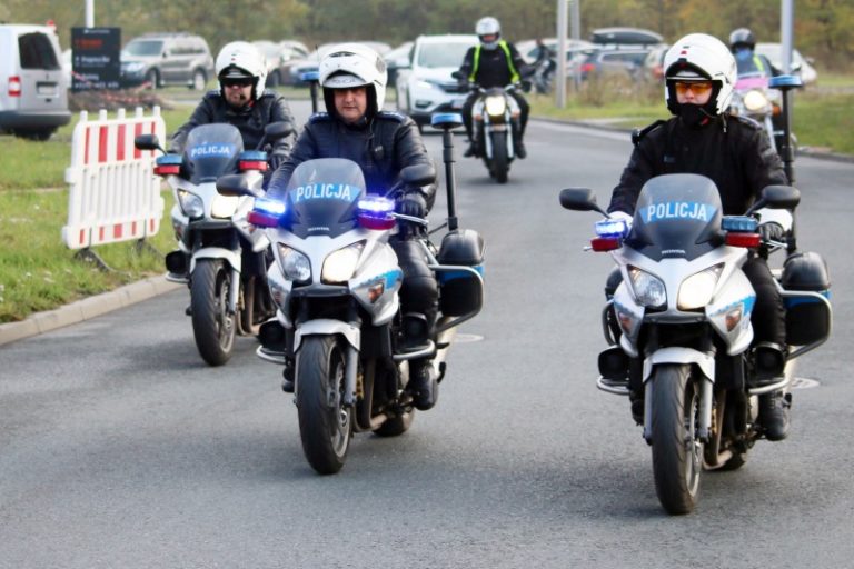 Wzmożone kontrole na drogach. Akcja „Bezpieczny Weekend Boże Narodzenie”