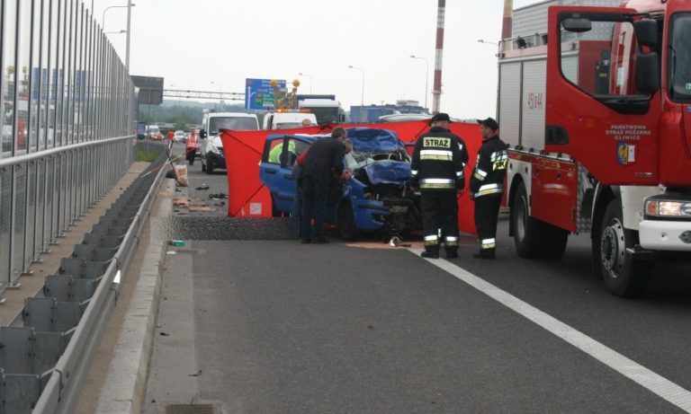 Gliwicka policja wyjaśnia przyczyny tragicznego wypadku na autostradzie A1