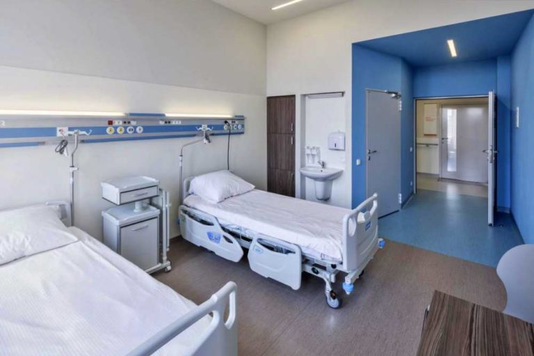 Dodatkowe łóżka dla chorych na Covid w Centrum Chorób Serca
