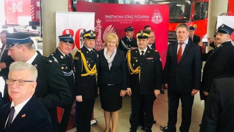 Wóz za 300 tysięcy dla strażaków. Zobacz jak się prezentuje