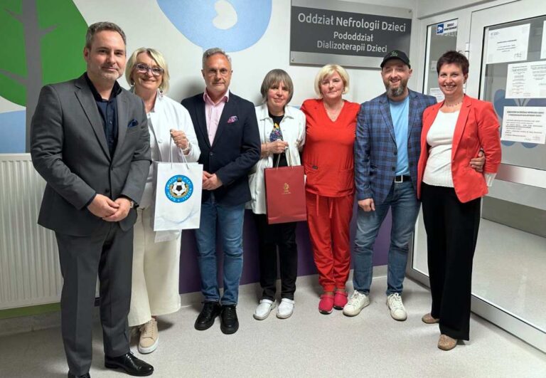 Prezenty dla oddziału nefrologii dziecięcej. Ten sprzęt pozwoli na sprawniejsze diagnozowanie