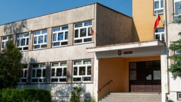 Właśnie rozpoczął się kompleksowy remont Szkoły Podstawowej nr 25 w Zabrzu